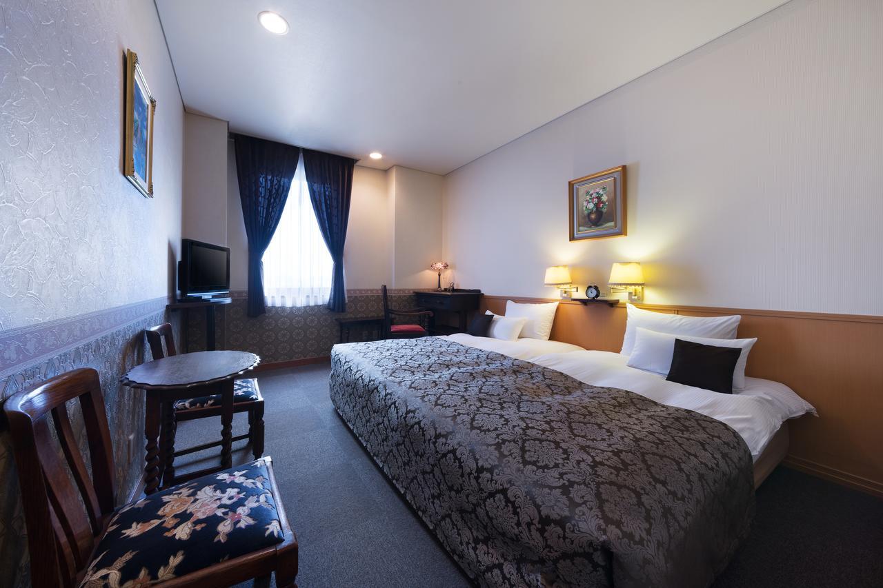 Hotel Chres Kōchi Esterno foto