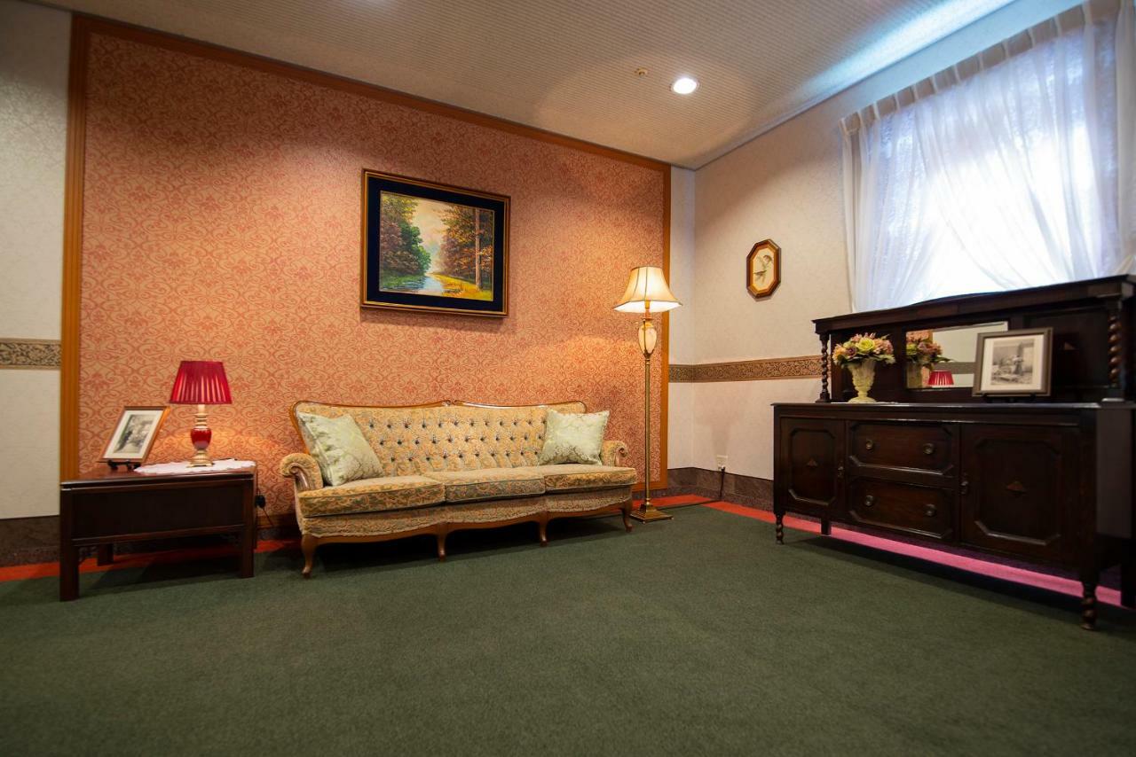 Hotel Chres Kōchi Esterno foto